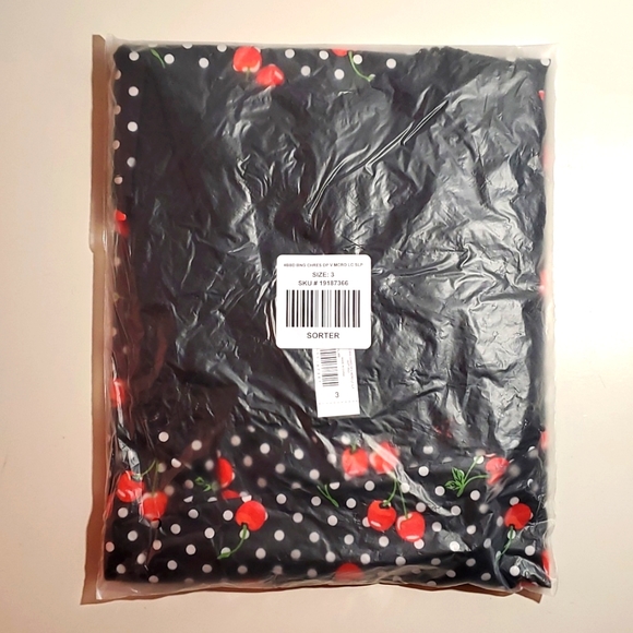 ❤️NWT VINTAGE TORRID LINGERIE WIRELESS BABYDOLL CHEMISE CHERRY PRINT STRAPPY - Picture 7 of 14